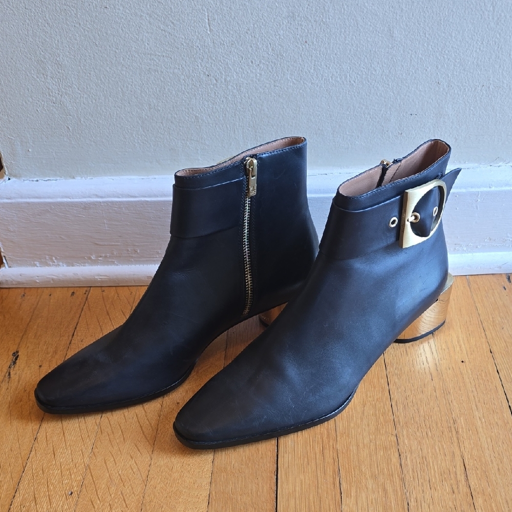 NWOT, Calvin Klein, Andrina, Blck Leather, Ankle Boots, Gold Detailing, EUC, 9.5